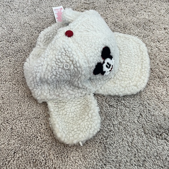 Disney Sherpa Cap Size XS/S (3-6) - Picture 3 of 6
